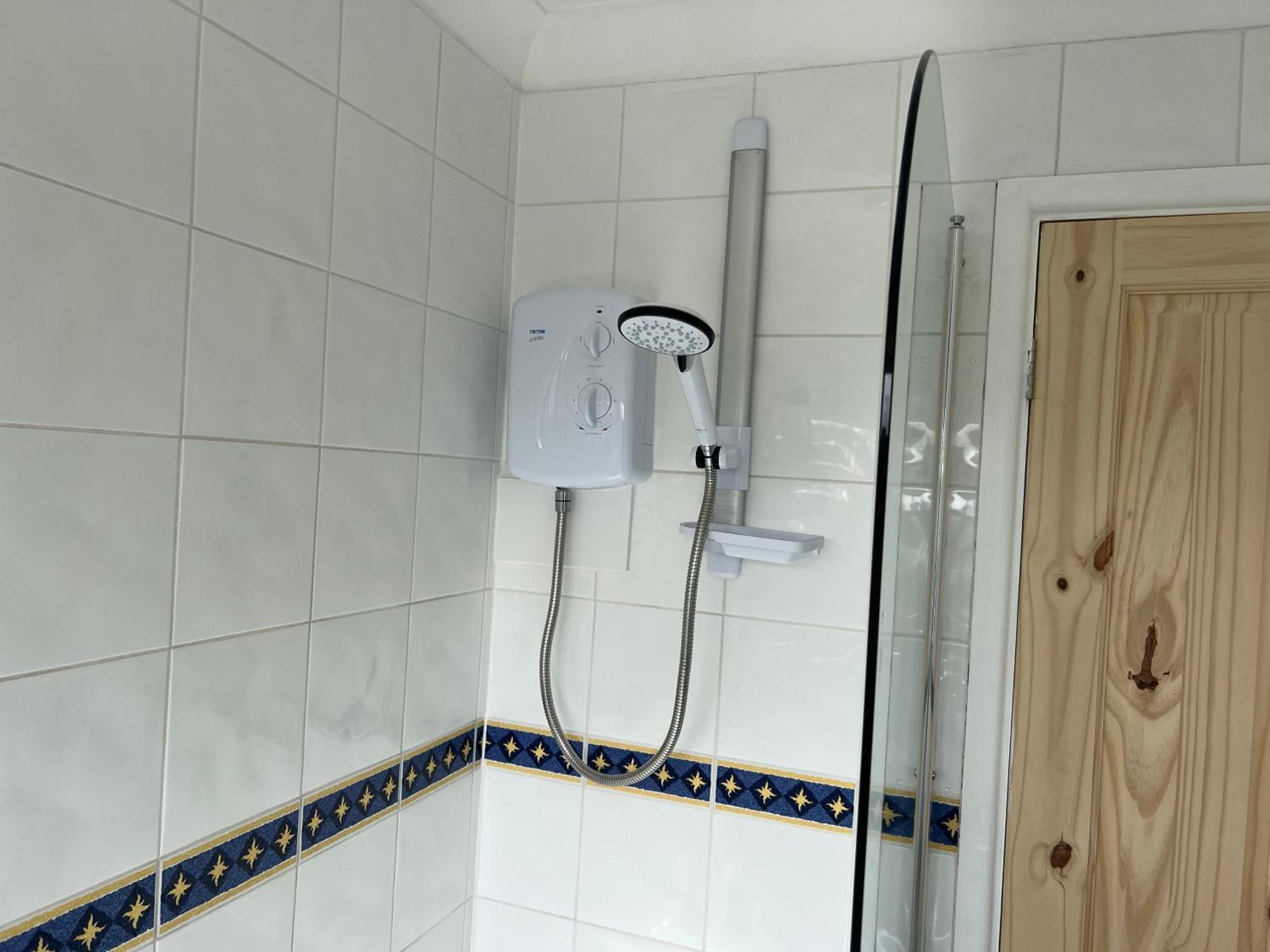 Charming 3-bed House In Holiday home *